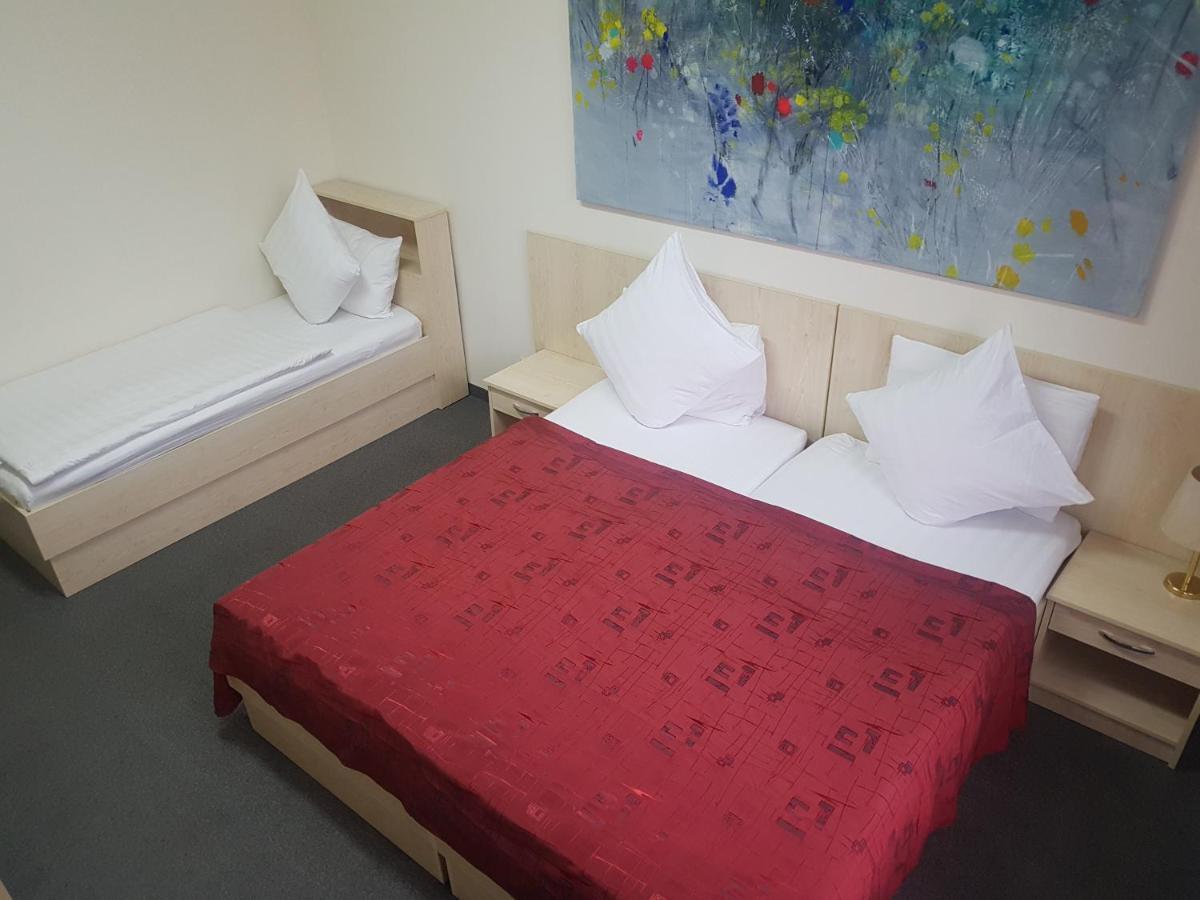 Berlin Art Hotel غيومري المظهر الخارجي الصورة