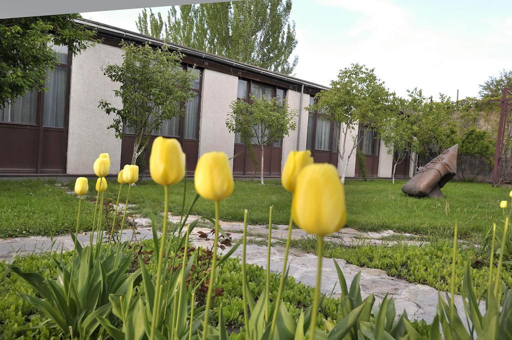 Berlin Art Hotel غيومري المظهر الخارجي الصورة