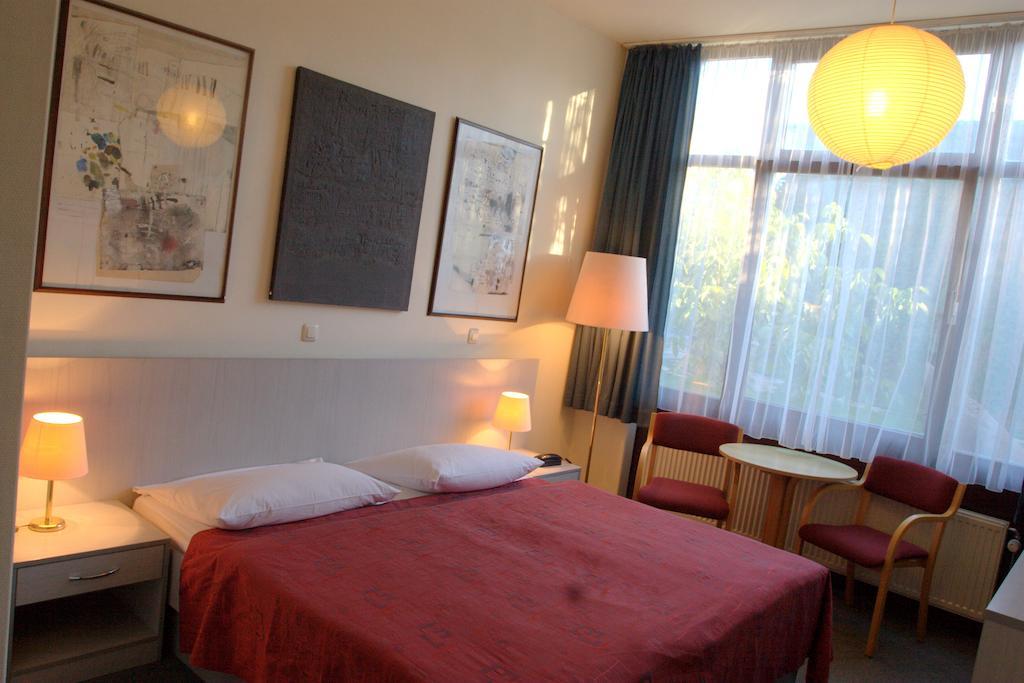 Berlin Art Hotel غيومري الغرفة الصورة